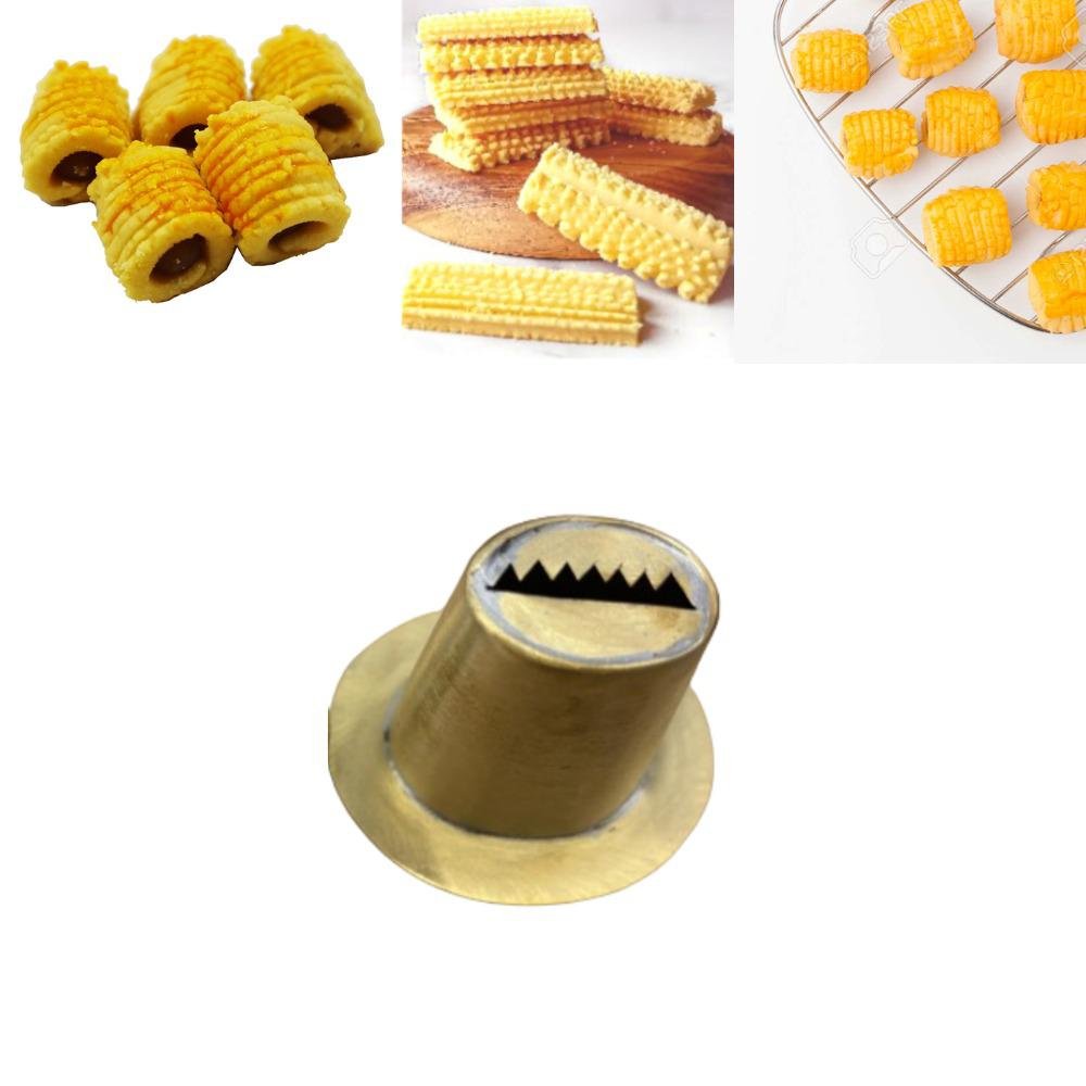 dee16e769538218d58ba37c815ccd010-1.jpg Brass Pineapple Tart Roll Mould - Image 1